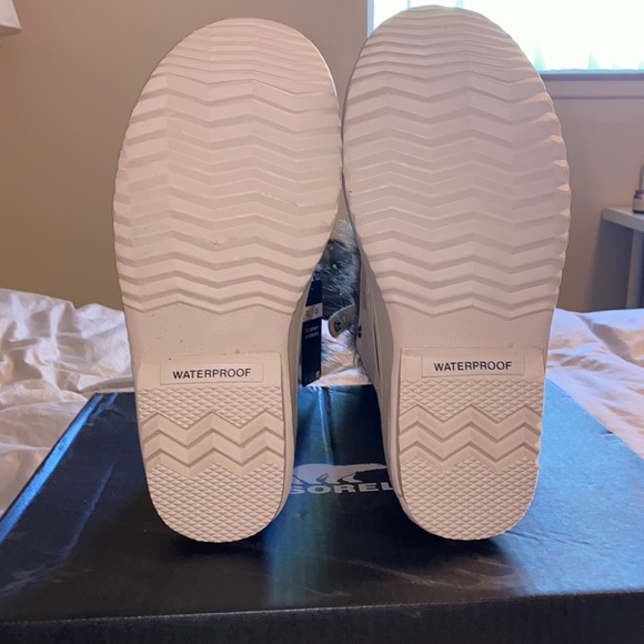 Sorel Joan of Arctic Boots - Picture 3 of 4